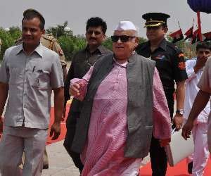 aziz qureshi file complaint in supreme court