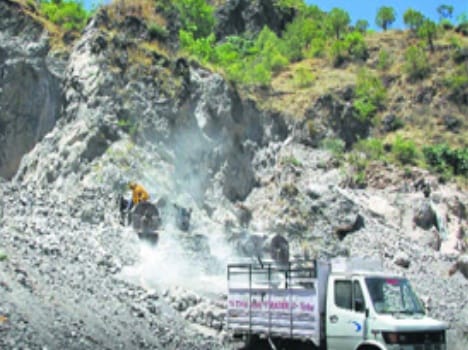 Mining prevent officers from crushed!