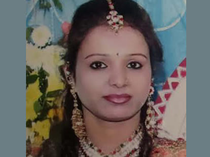 Man kills wife and daughter and thrown them from second floor