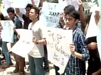 hunger strike against ugc and hrd ministry