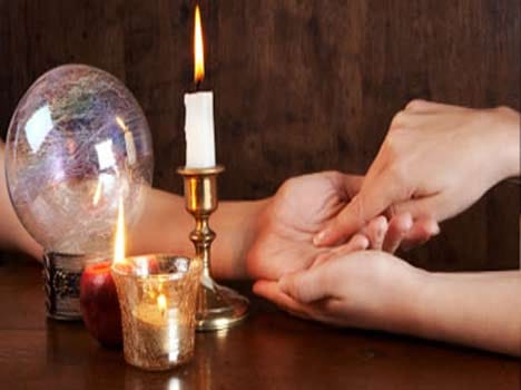 lucky fate line in palmistry
