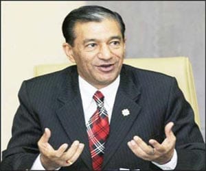 ex governor aswani kumar speech over Bureaucracy