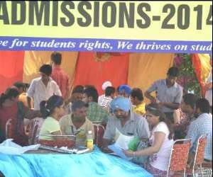Dispute on Students Help Desk in Punjab University