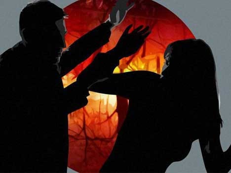 right to information activist daughter beaten