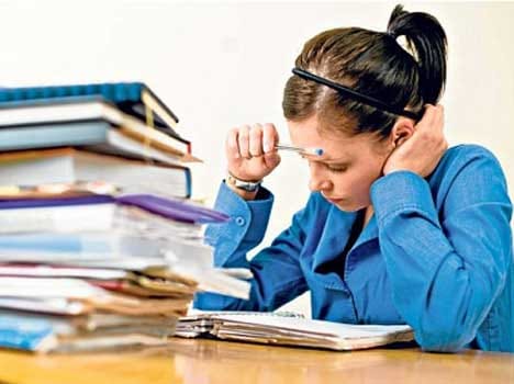 learning by repeatition can harm memory