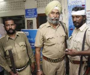 Robbery of 5 Lakh in Cash Van