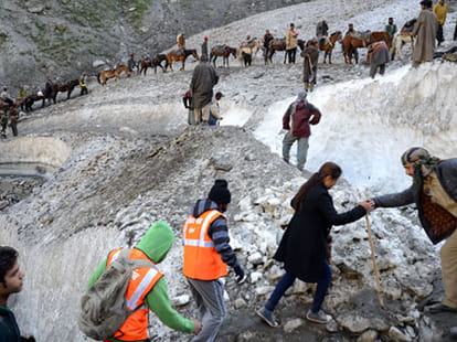 got 5 liters water for bath pay 100 rs in amarnath