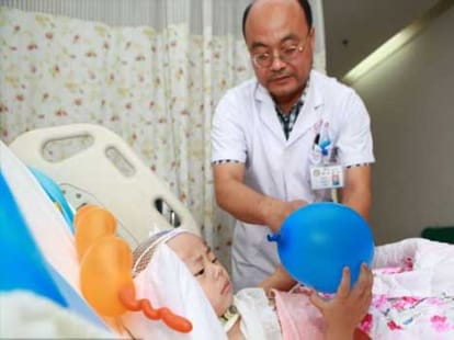 toddler gets chopsticks stuch in brain via mouth