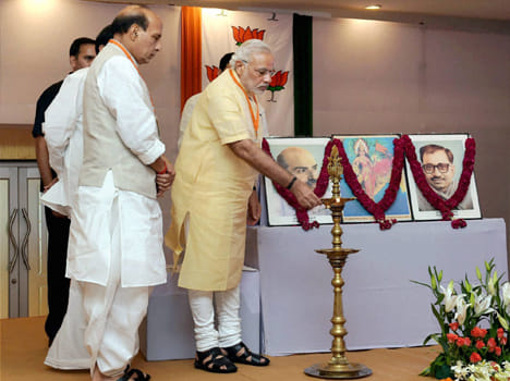 has rajnath told lie regarding bapu's murder file?
