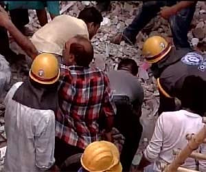 building collapse in delhi tulsinagar, four dead