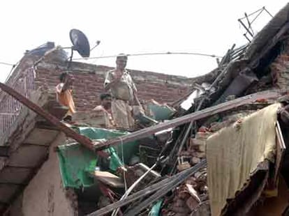 Inderlok: Culprit building owner arrested