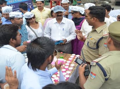 aap protest against modi in dehradun