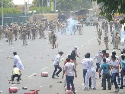 bjp and sp clash again in raibareli