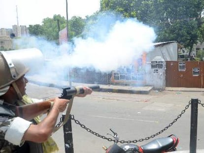 sp and bjp clash in assembly session
