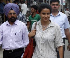 gul panag visit punjab univercity campus