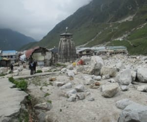 helicopter services to kedarnath closed
