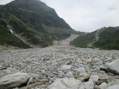100-foot-long crack in Panchkula