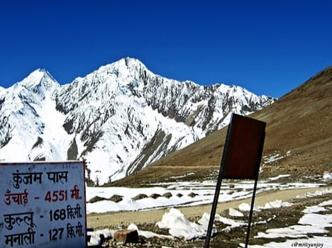 kunzum pass reinstated after one year sipiti velly waiting for tourists