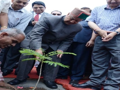 CM virbhadra inaugurates farmer guest house at University of Horticultuer & Forestry, Solan