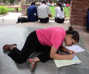 last cut off of delhi university