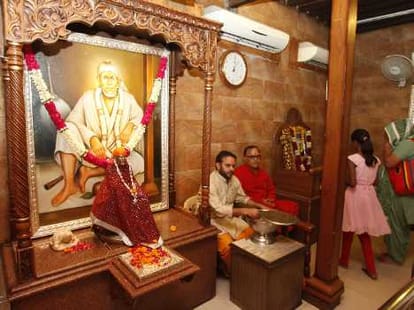 PIL filed against Swaroopananda Saraswati in HC