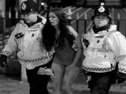What made it all the drunken girl everyone shocked!