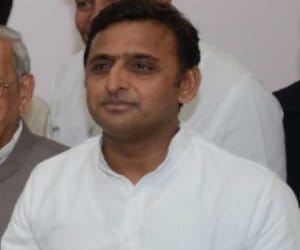 akhilesh yadav permits small investor in power