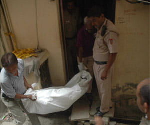 woman dies due to fire after LPG leakage