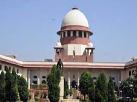 hpca reached Supreme Court to make CM party in this case