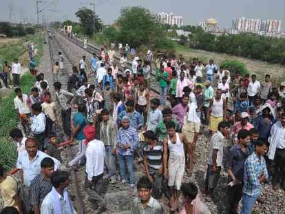 stone pelting on a running train in up.
