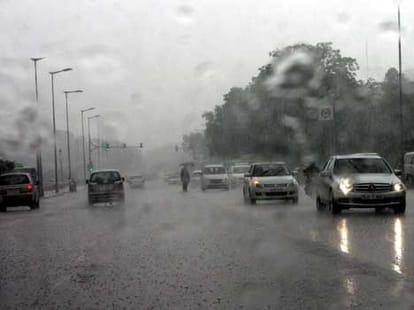 alert from heavy rain in uttarakhand