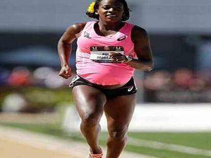 mother runs on 34th week of pregnancy