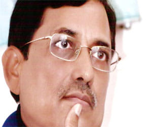 notice to MP opposition leader satyadev katare