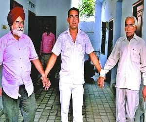 SDO, JE Arrest taking Bribe