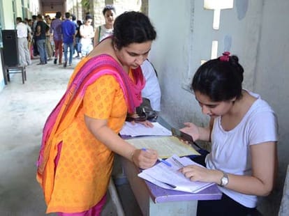 fourth cut off list of delhi university