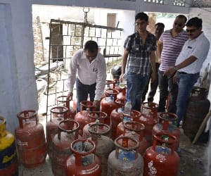 gas to be delivered on sundays too