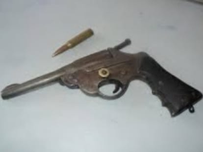 loot in a home beside police station in delhi