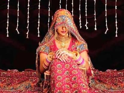 bride run away after marriage at nalagarh.