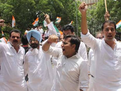 congress protest against bjp and modi governmet