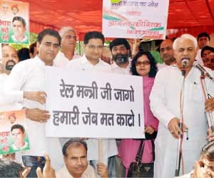 Congress MP demands to roll back rail fare in ncr