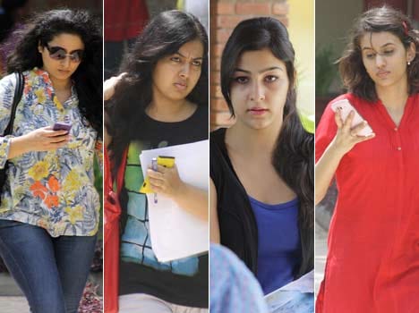 DU will receive extra help in enrollment Offline.