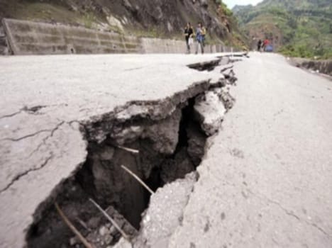 Earthquake shocking again