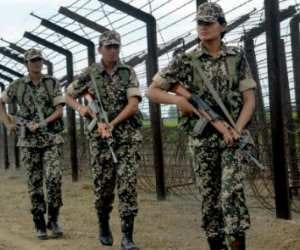 female officer of BSF Will protect border  