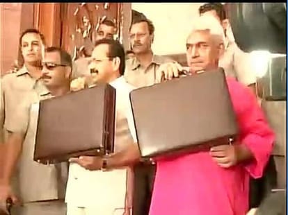 Rail Survey 2014 Sadananda Gowda to present budget