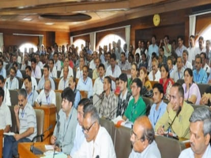 government Put a ceiling on promotion of employee