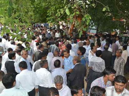 bomb blast in faizabad court