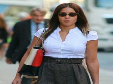 girl tried smuggle 180000 euros in her underwear