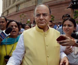 BJP didn't take lesson from project going on PPP model