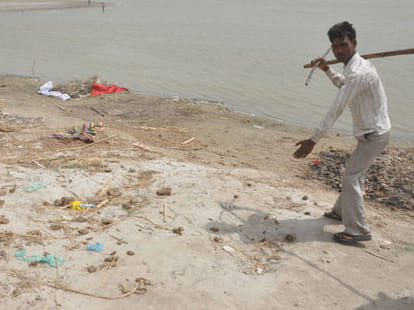 cbi team return in katra saadatgang badaun
