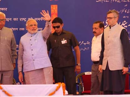 omar meets gadkari and paswan